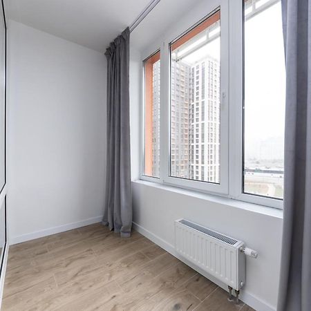Luxury Apartment Near Metro Station Osokorky Kiev Exteriör bild