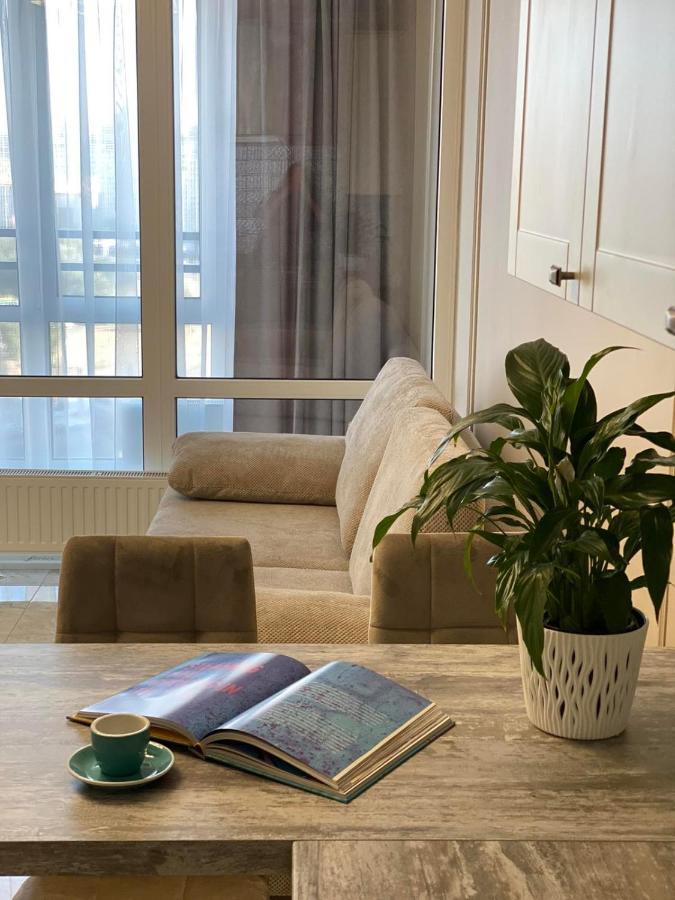 Luxury Apartment Near Metro Station Osokorky Kiev Exteriör bild