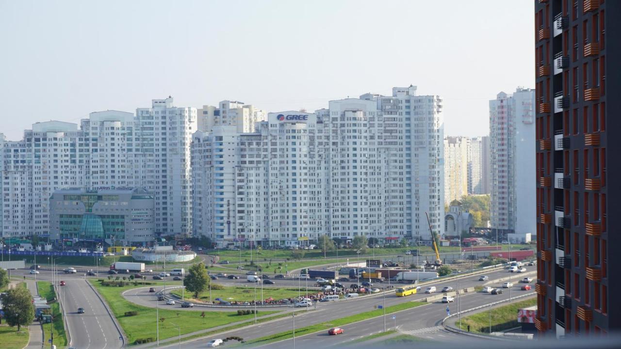 Luxury Apartment Near Metro Station Osokorky Kiev Exteriör bild