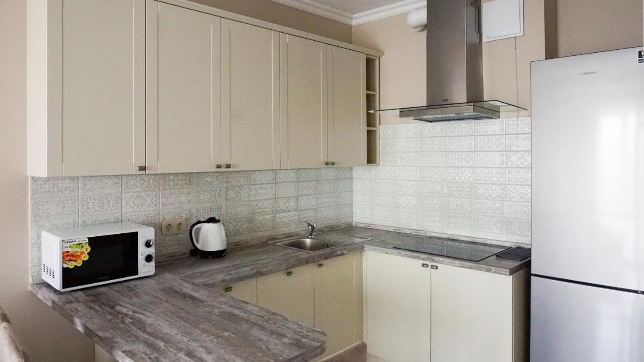 Luxury Apartment Near Metro Station Osokorky Kiev Exteriör bild