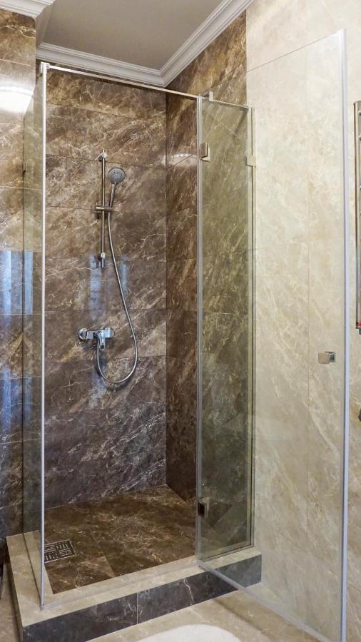 Luxury Apartment Near Metro Station Osokorky Kiev Exteriör bild